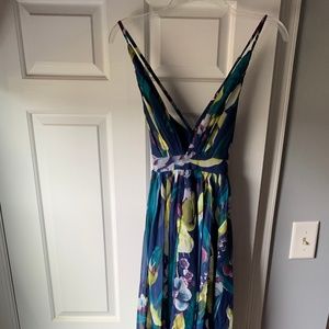 Luxxel Maxi NWT, Never Worn size Medium